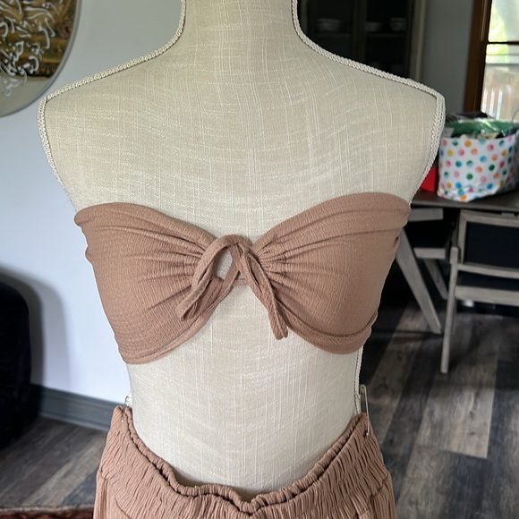 Two piece suit - Picture 1 of 9